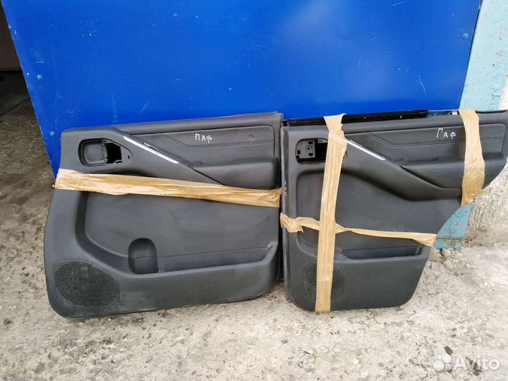 Обшивки задние кожа Nissan Pathfinder R51 N