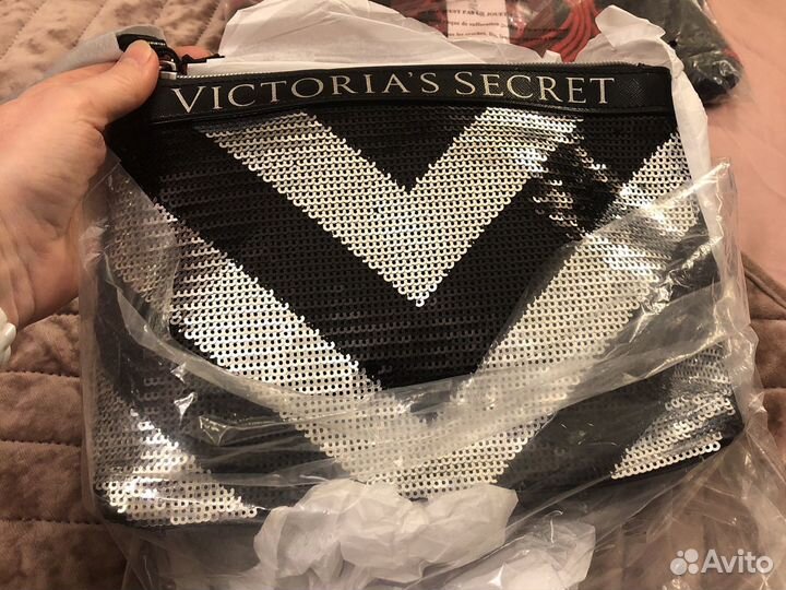 Косметичка большая Victoria's Secret