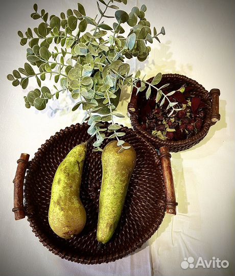 Корзина ручной работы из бумажной лозы