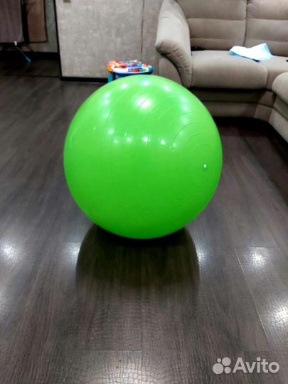 Мяч фитбол