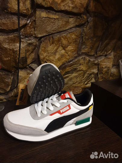 Pumafuture Rider Displaced