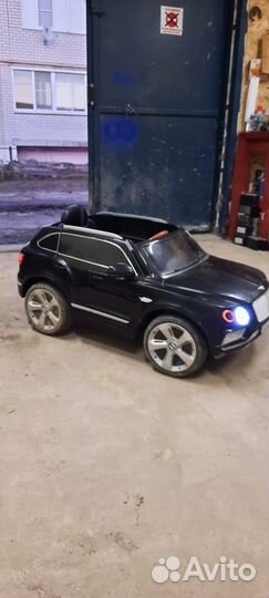 Детский электромобиль