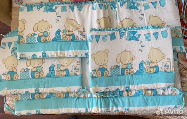 Бортики в кроватку с балдахином