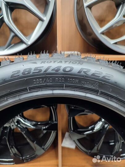 Pirelli Ice Zero 2 285/40 R22 110H