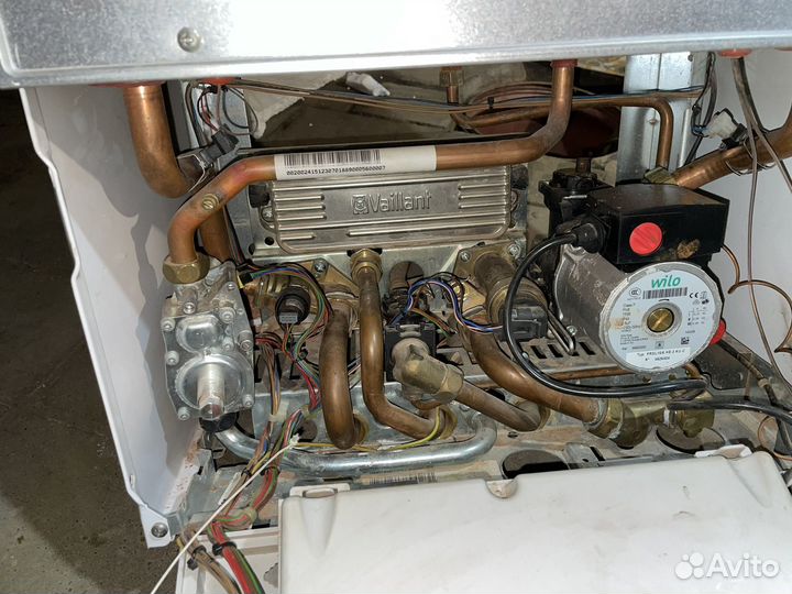 Конвекционный газовый котел Vaillant turboTEC pro