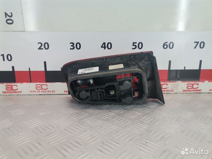 Фонарь крышки багажника правый Renault Laguna 2