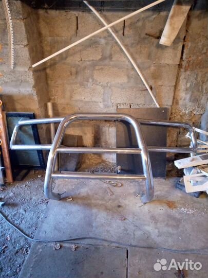 Продаю кенгурятник, переднюю защиту от крузака 85