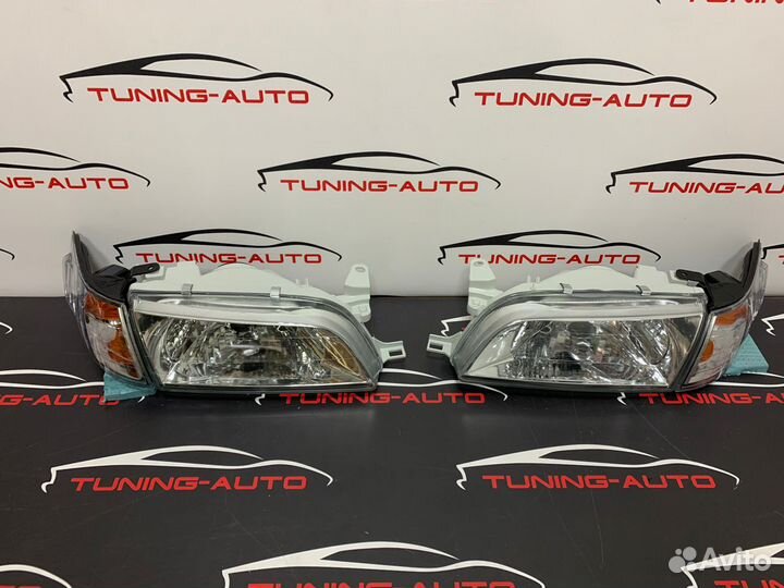 Фары Toyota Corolla (E100) 1991-2002 год (комплект, cветлые)