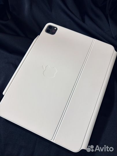 Клавиатура Apple Magic Keyboard для iPad Pro 11