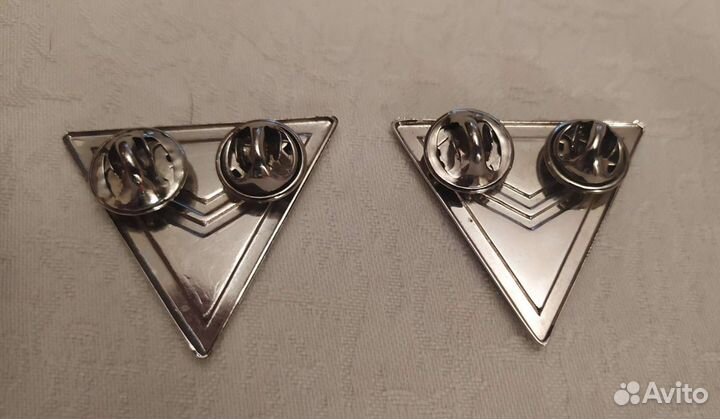 Шеврон пражской полиции + знаки различия + заколка