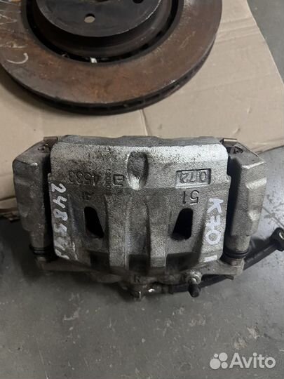 Супорта передние два поршня Тойота Лексус