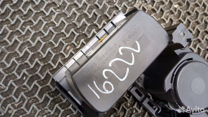 Пластик центральной консоли Ford Escape 2015, 2017