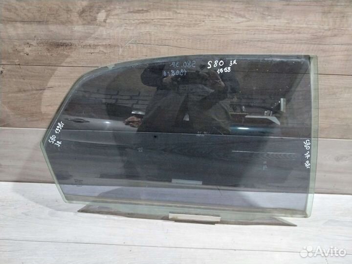 Стекло заднее правое Volvo S80 1998-2003
