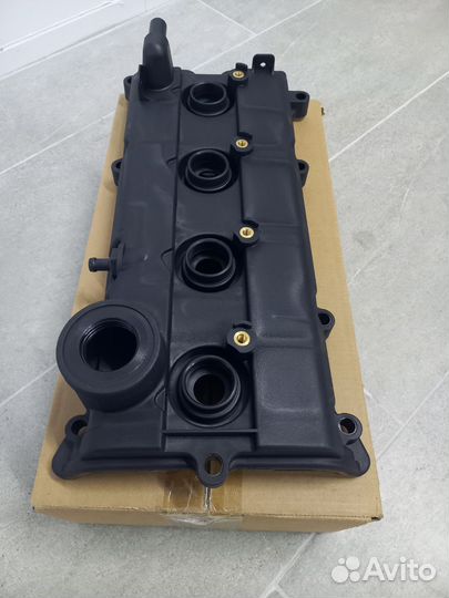 Крышка клапанов Nissan