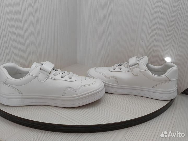 Кеды белые 33