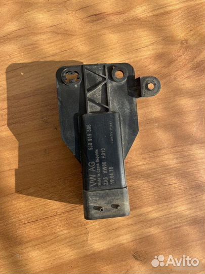 Блок управления вентилятором Volkswagen Polo 5