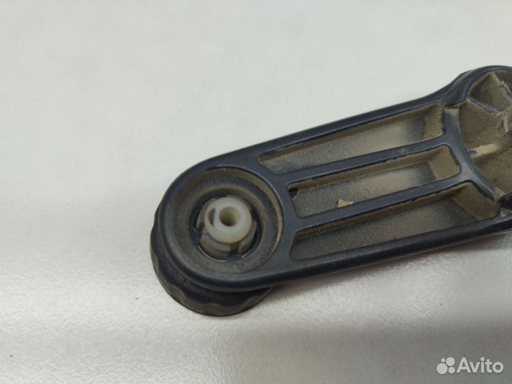 Ручка стеклоподъёмника Nissan Primera P11 1998 г.в