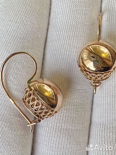 Золотые серьги шары