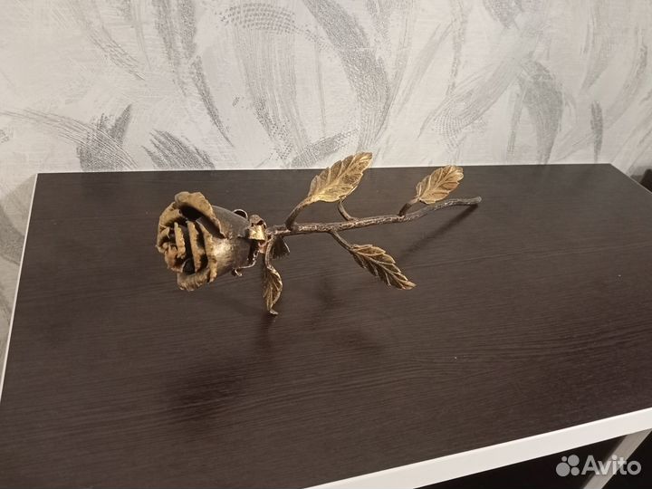 Кованая роза