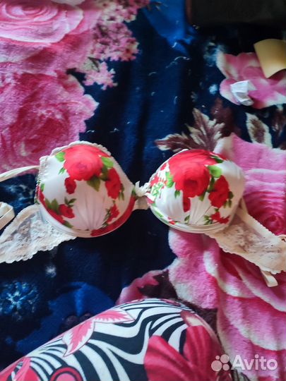 Бюстгальтер новый 80В Lolita