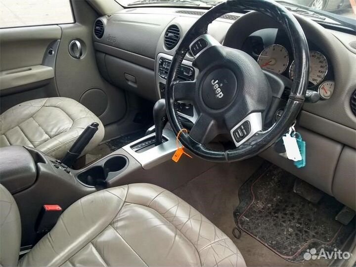 Разбор на запчасти Jeep Liberty