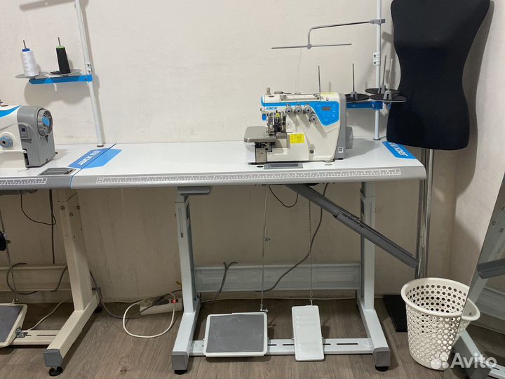 Промышленный оверлок jack c3