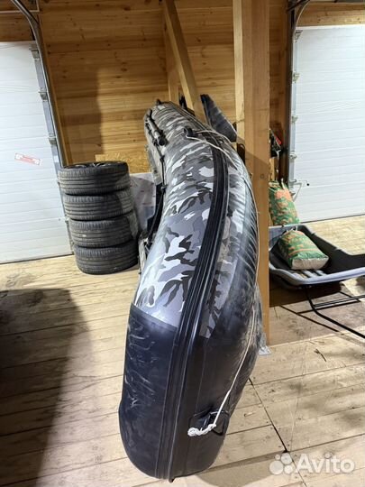 Лодка с мотором