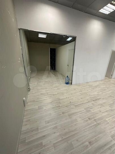 Сдам торговое помещение, 368.6 м²