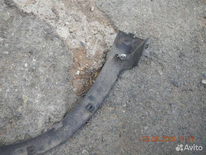 Накладка переднего крыла левого Honda CR-V 4