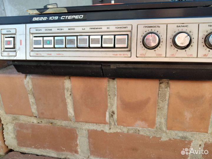 Проигрыватель винила СССР