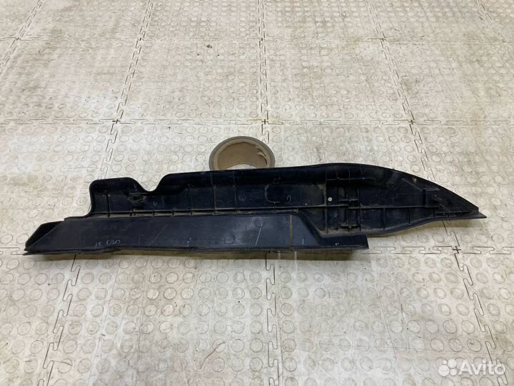 Накладка крыла передняя левая Toyota Hilux AN120