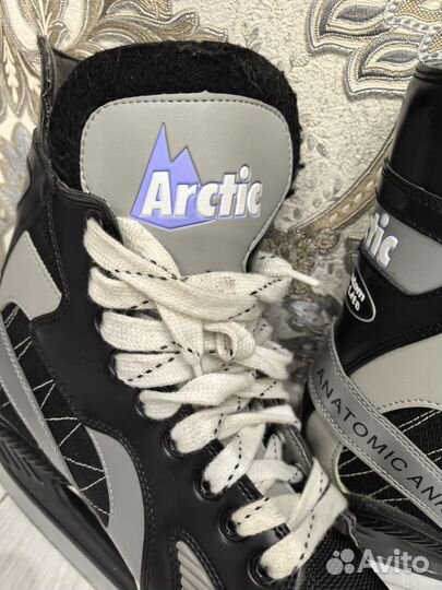 Коньки хоккейные