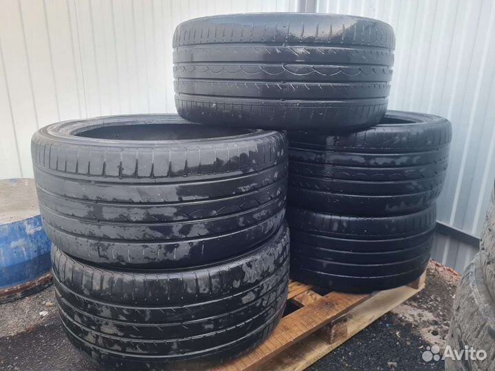 Yokohama Advan Sport V103 295/35 R21