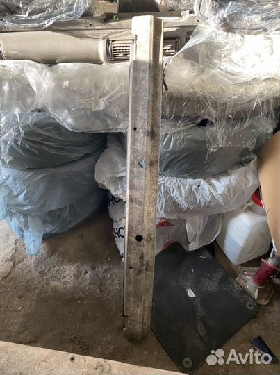 Усилитель бампера audi a4 b5