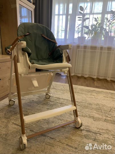 Продается стульчик для кормления 0+