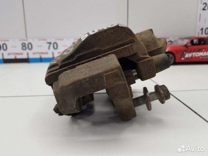 Суппорт передний левый (BMW 3)