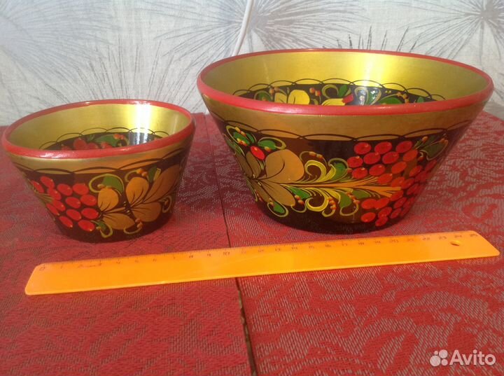 Хохлома. Деревянные супница, ложки, салатники