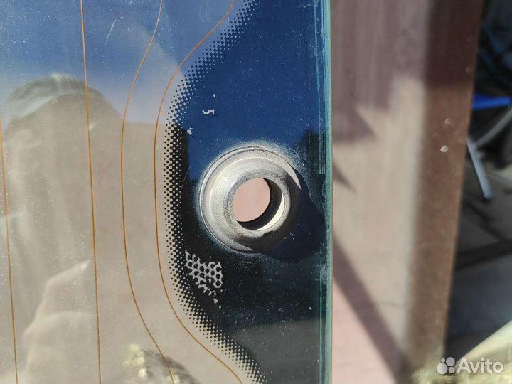 Стекло багажника Пассат Б6 универсал