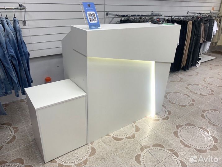 Ресепшен. Стойка Администратора