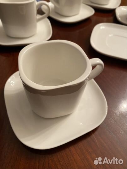 Сервиз чашек и блюдец 6 штук