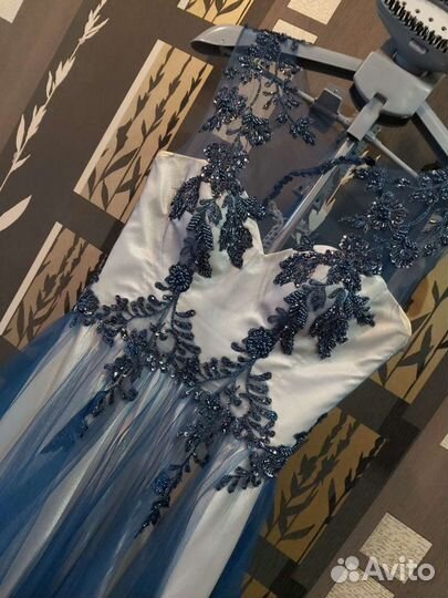 Платье женское