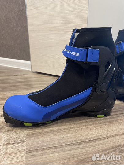 Лыжные ботинки spine