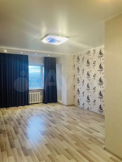 1-к. квартира, 42 м², 1/5 эт.