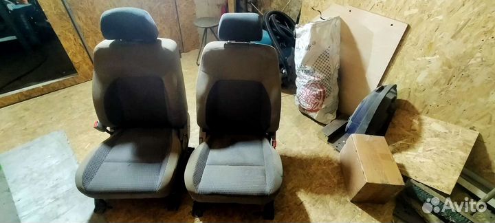 Автомобильные сидения бу