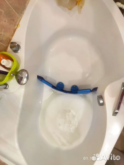 Сидение в ванну, перегородка для ванны baby dam