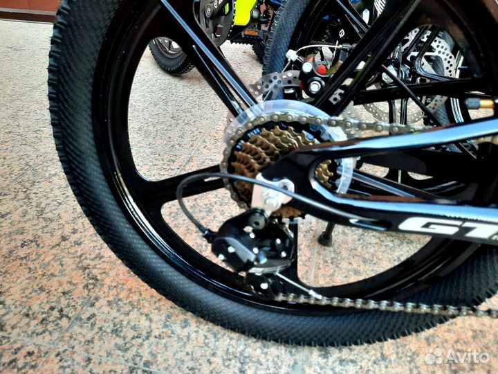 Велосипед GT