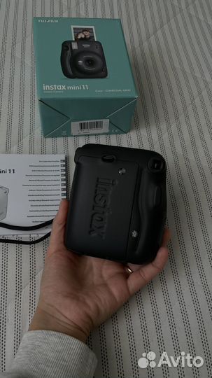 Фотоаппарат моментальной печати instax