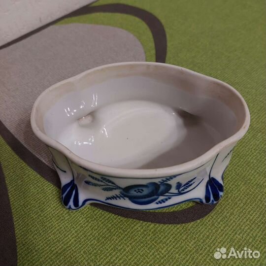 Гжель, фигурки, шкатулки