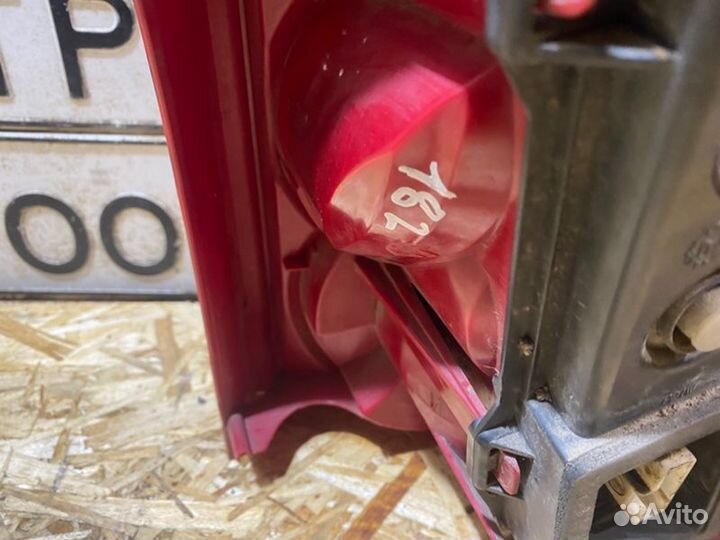 Фонарь задний Peugeot 307 SW 2004