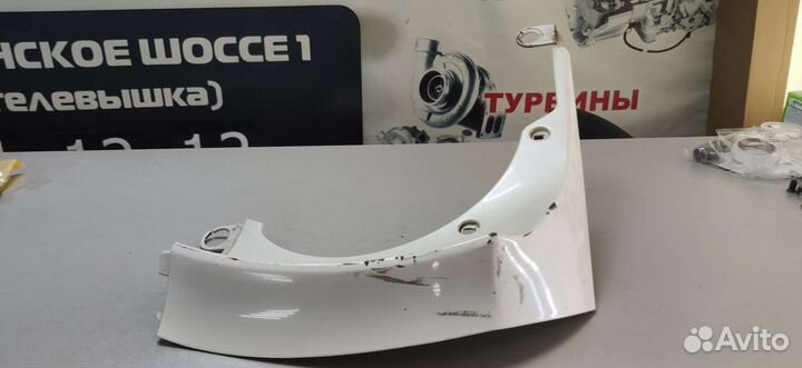 Накладка крышки багажника Toyota Rav4 30